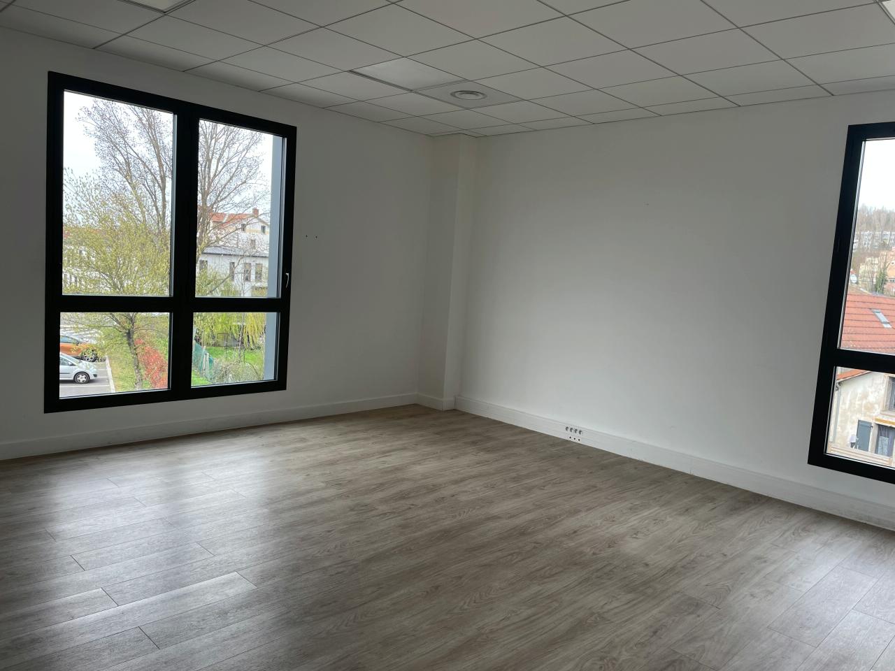 Local d'activité Neuville-sur-Saône 2303m² Location local d'activité Neuville-sur-Saône Rhône OLACT2119044 9